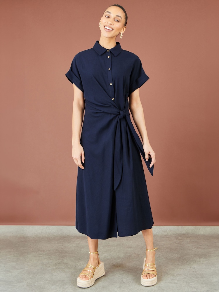 Yumi Wrap Tie Midi Shirt Dress - Larawan 1 ng 5 Yumi Wrap Tie Midi Shirt Dress - Larawan 1 ng 5