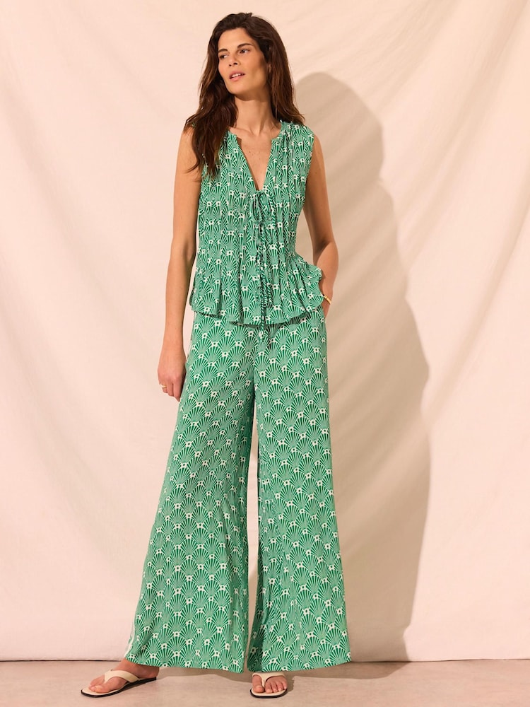 بنطلون برِجل واسعة بطبعة صدف من Mint Velvet - صورة 1 من 8 بنطلون برِجل واسعة بطبعة صدف من Mint Velvet - صورة 1 من 8