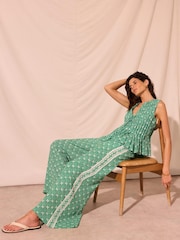 بنطلون برِجل واسعة بطبعة صدف من Mint Velvet - صورة 2 من 8