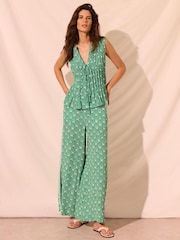 بنطلون برِجل واسعة بطبعة صدف من Mint Velvet - صورة 6 من 8