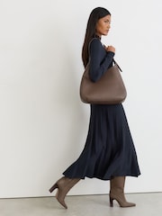 Reiss Navy Lydia Belted Pleated Knit Midi Dress - Image 4 of 7