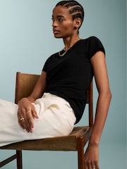 أسود - Baukjen Essentials Slim T-Shirt - صورة 3 من 4