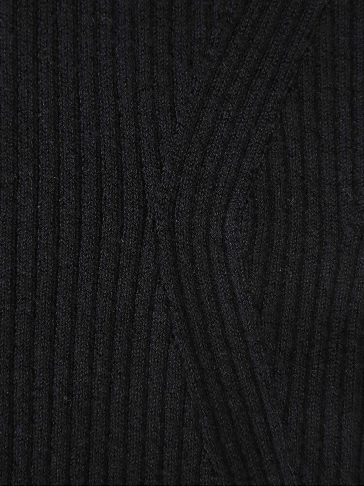 Ro&Zo Petite Rib Knit Sweetheart Neckline Black Midi Dress - Image 7 of 7 Ro&Zo Petite Rib Knit Sweetheart Neckline Black Midi Dress - Image 7 of 7