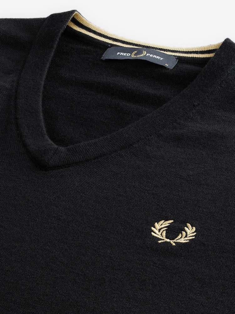 Fred Perry Classic V-Neck Jumper - Image 5 of 7