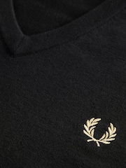 Черный - Классический джемпер с треугольным вырезом Fred Perry - Image 6 of 7