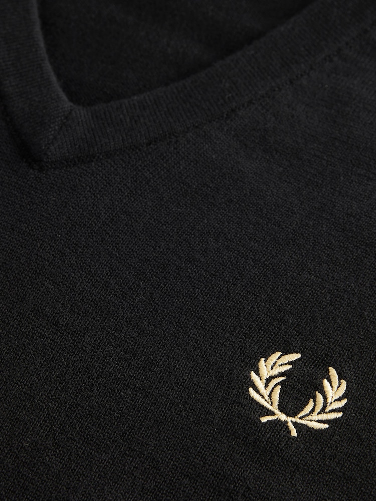 Fred Perry Classic V-Neck Jumper - Image 6 of 7