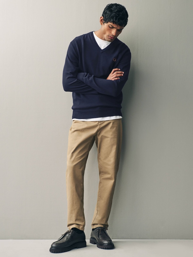 Темно-синий - Классический джемпер с треугольным вырезом Fred Perry - Image 2 of 9