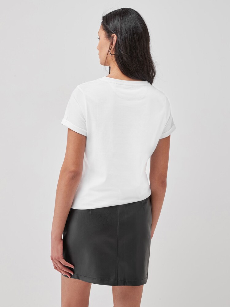 HUGO Slim Fit Box Logo T-Shirt - Image 2 of 4