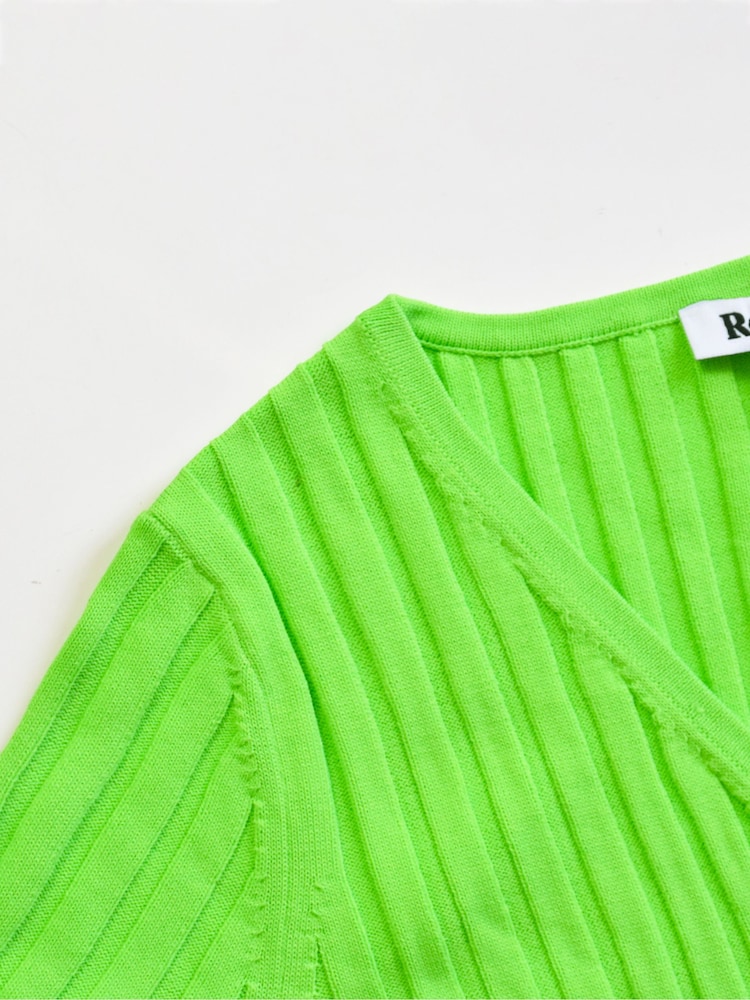 Ro&Zo Green Lime Wide Rib Knit V-Neck Dress - Image 6 of 6 Ro&Zo Green Lime Wide Rib Knit V-Neck Dress - Image 6 of 6