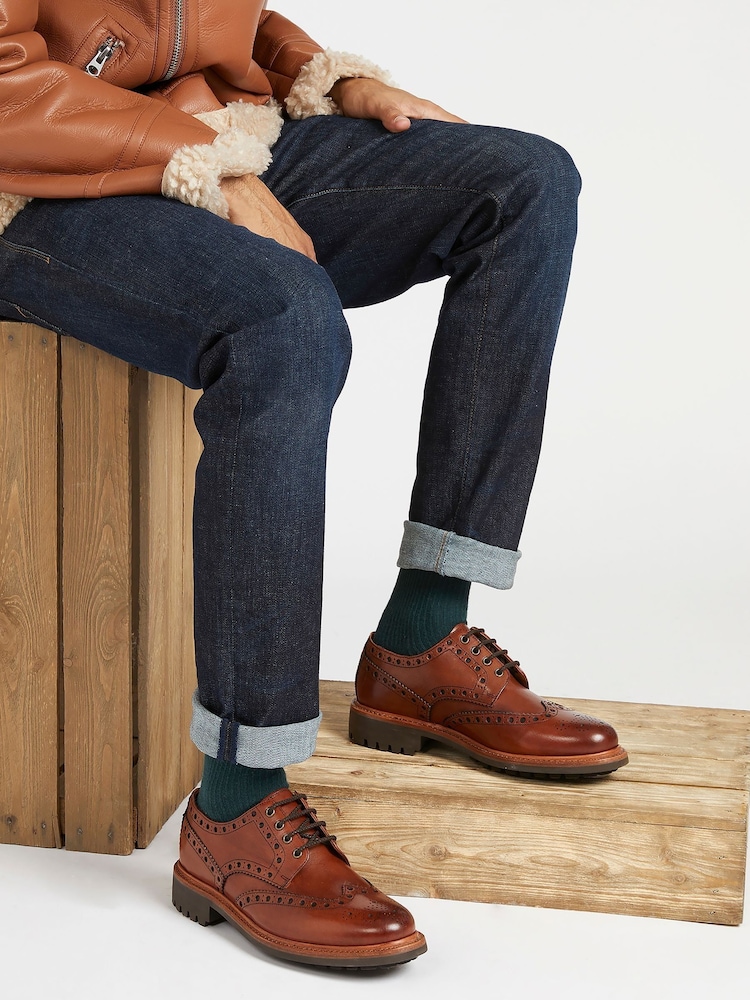 Temno rjava - Rjavi usnjeni brogue čevlji Jones Bootmaker Bushwick Goodyear Welted - Slika 1 iz 8 Temno rjava - Rjavi usnjeni brogue čevlji Jones Bootmaker Bushwick Goodyear Welted - Slika 1 iz 8