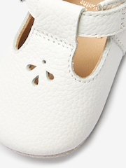 White Leather T-Bar Baby Shoes (0-24mths) - Image 4 of 5