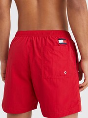 Rot - Tommy Hilfiger, Herren-Badeshorts mit Flaggenmotiv, einfarbig - Bild 2 von 5
