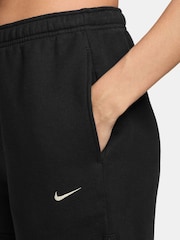 Nike Black Studio Fleece Mid Rise Shorts - Image 4 of 4