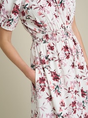 Gina Bacconi White Perrie Smock Waist Floral Print Dress - Image 4 of 6