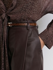 Reiss Aries Leather Barrel-Leg Pleated Trousers - صورة 4 من 7