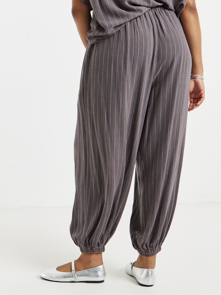 Simply Be Grey Wide Leg Trousers - Image 2 of 4 Simply Be Grey Wide Leg Trousers - Image 2 of 4