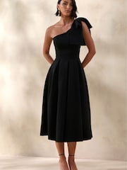 Club L London Black Meria | Asymmetric-Neck Midi Dress With Bow-Sleeve - Image 3 of 5