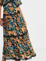Simply Be Maxi-jurk met korte mouwen, kanten details en ladderrand - Afbeelding 4 van 4