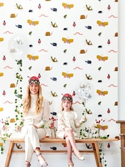 Harlequin Red Garden Friends Childrens 10.05M Wallpaper - Image 1 of 3