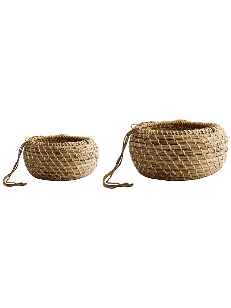 Ivyline Set of 2 Natural Garden Hanging Seagrass Planters - Image 2 of 2 Ivyline Set of 2 Natural Garden Hanging Seagrass Planters - Image 2 of 2