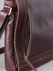 Lakeland Leather Brown Medium Keswick Messenger Bag - Image 6 of 6