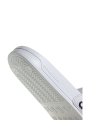 أبيض - شبشب رياضي Adilette Shower من adidas - صورة 8 من 8