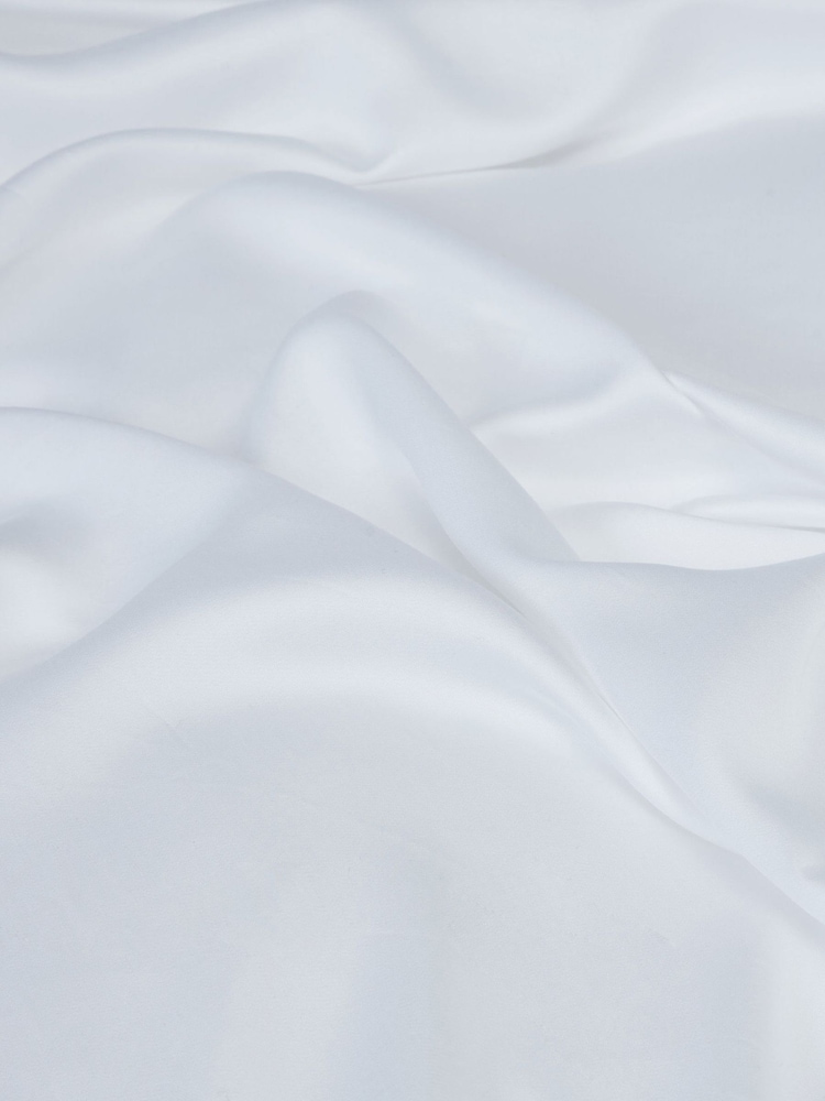 Panda London White Bamboo Viscose Fitted Sheet - Image 3 of 3