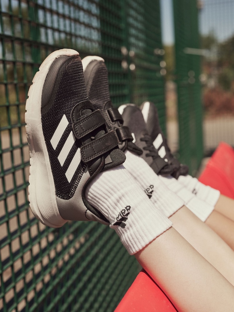 أسود/أبيض - حذاء رياضي للجري Tensaur للأولاد من Adidas - Image 11 of 12