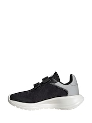 أسود/أبيض - حذاء رياضي للجري Tensaur للأولاد من Adidas - صورة 4 من 12