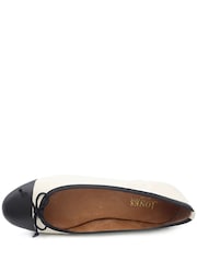 Jones Bootmaker Black-Beige Olivie Leather Pumps - Image 5 of 6
