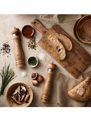 Barbary & Oak Brown Hoxton Vintage Salt & Pepper Mill Set - Image 3 of 7