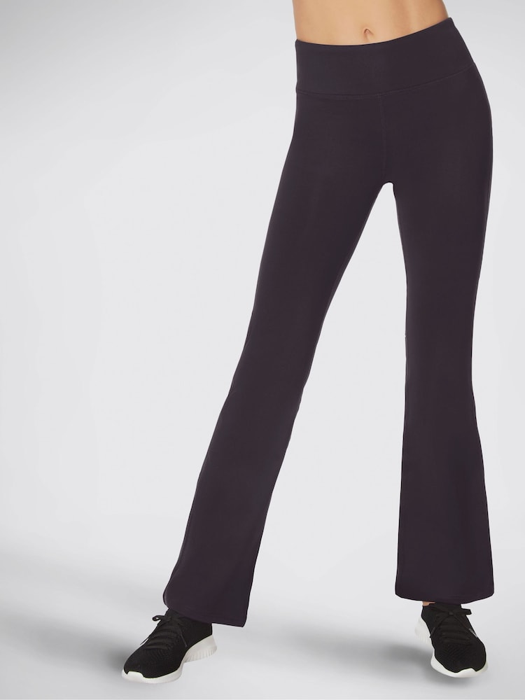 Noir - Pantalon de jogging Skechers Go Walk Evolution II évasé - Image 1 of 3