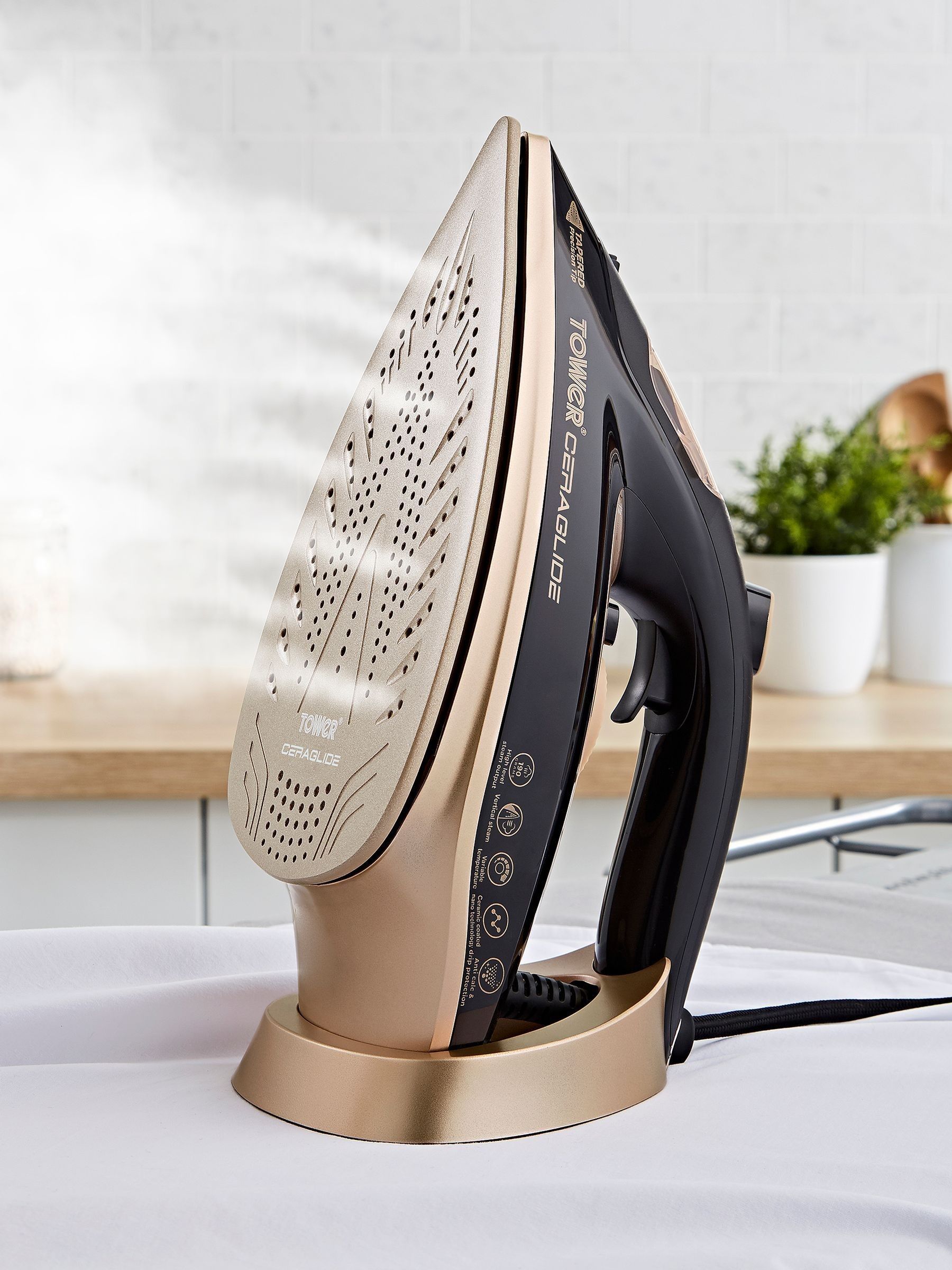 Tower Steam Iron 3100W, Extra-Long 3m Cord for Flexible 3metre Black and Gold - Image 7