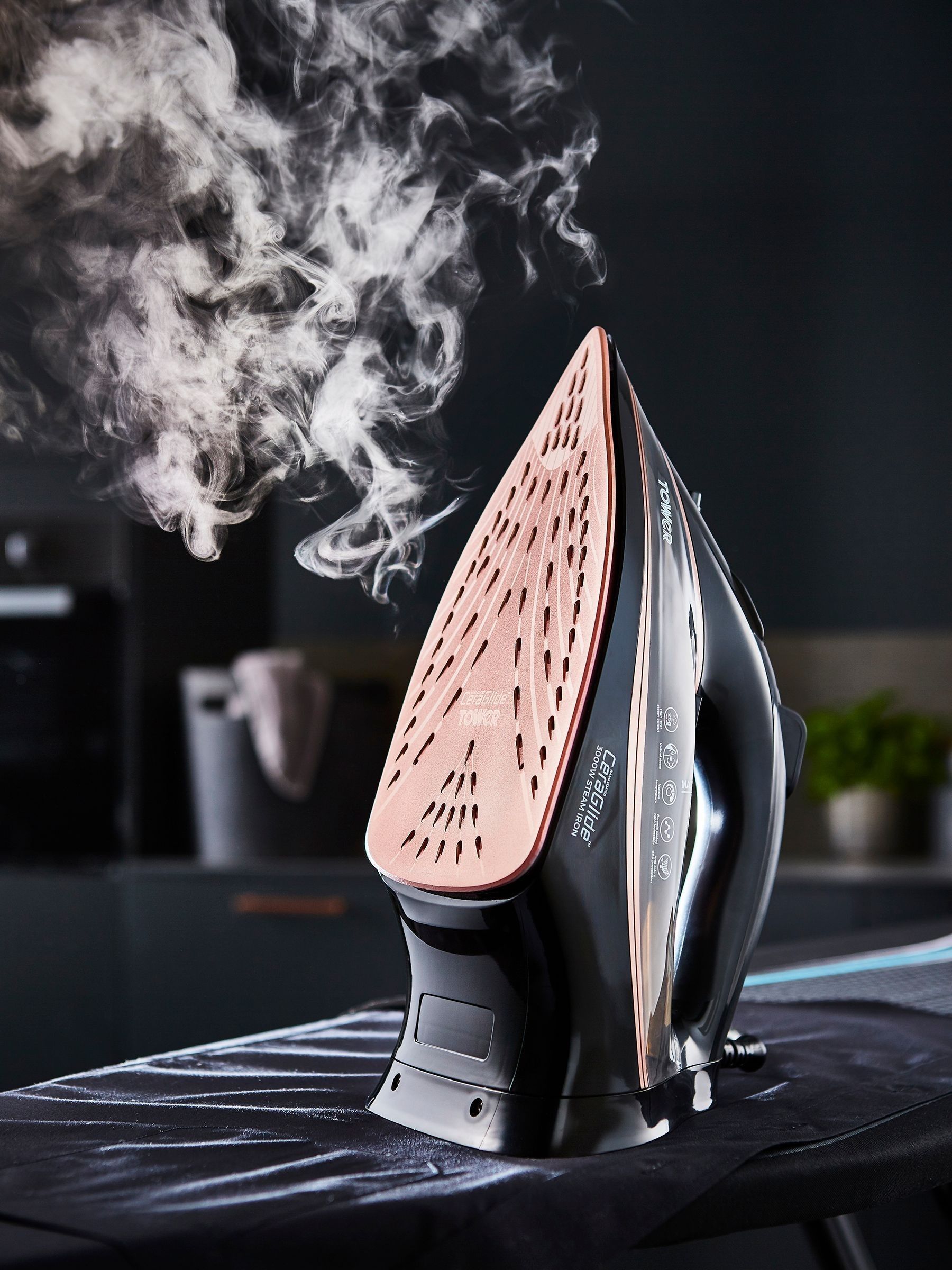 Tower Corded Steam Iron, 3100W, Rose Gold | Fast heat-up, 180g steam boost, Ceramic soleplate, 360ml tank, Anti-drip system, T22013 - Image 11