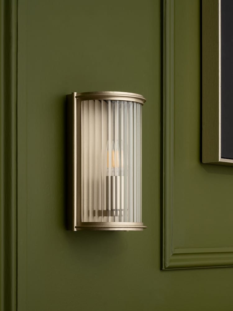 Brass Hertford Outdoor And Indoor (Including Bathroom) Wall Light - Image 2 of 5