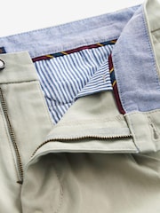 Light Green Loose Stretch Chino Shorts - Image 6 of 7