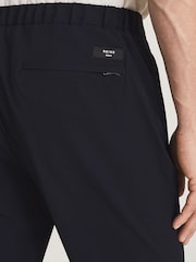 Reiss Fairway Performance Slim Fit Shorts - Image 3 of 3
