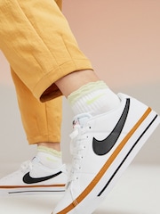 Nike White/Black Court Legacy Trainers - Image 18 of 24