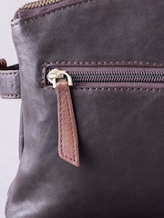 Castanho - Bolsa transversal Hartsop com zíper Lakeland Leather - Imagem 4 de 14