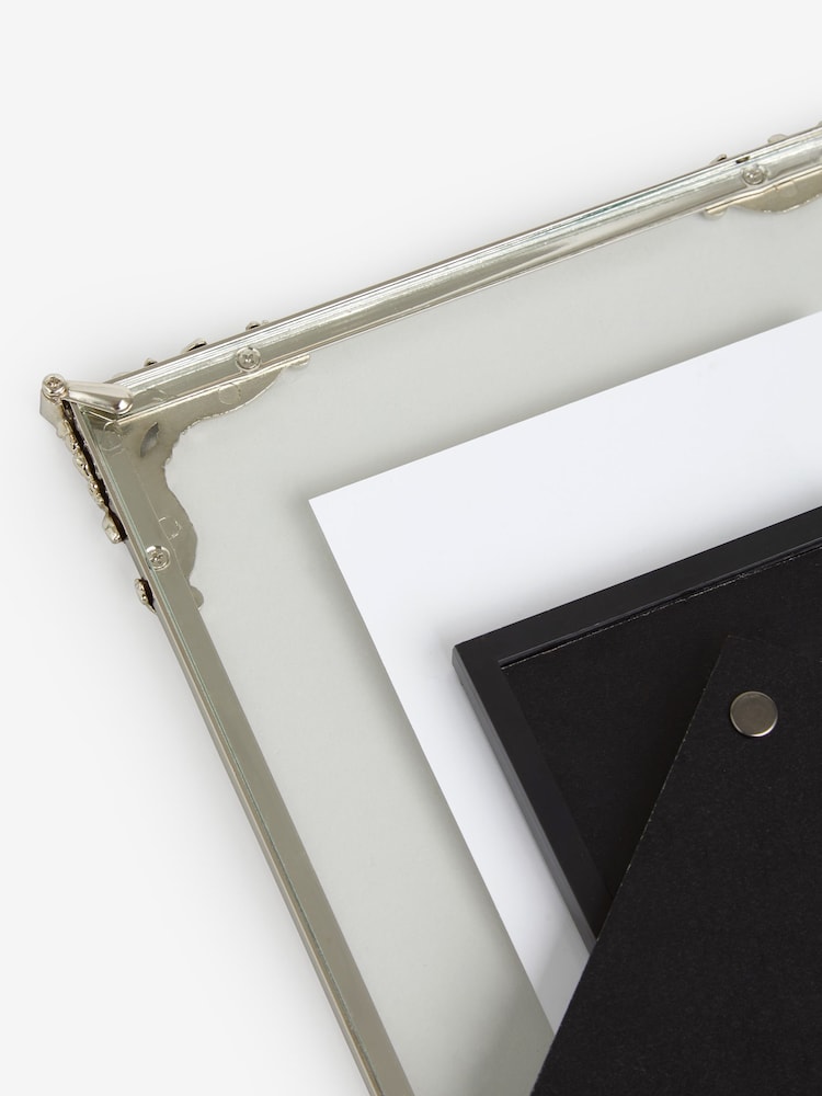 Silver Vintage Metal Picture Frame - Image 5 of 7
