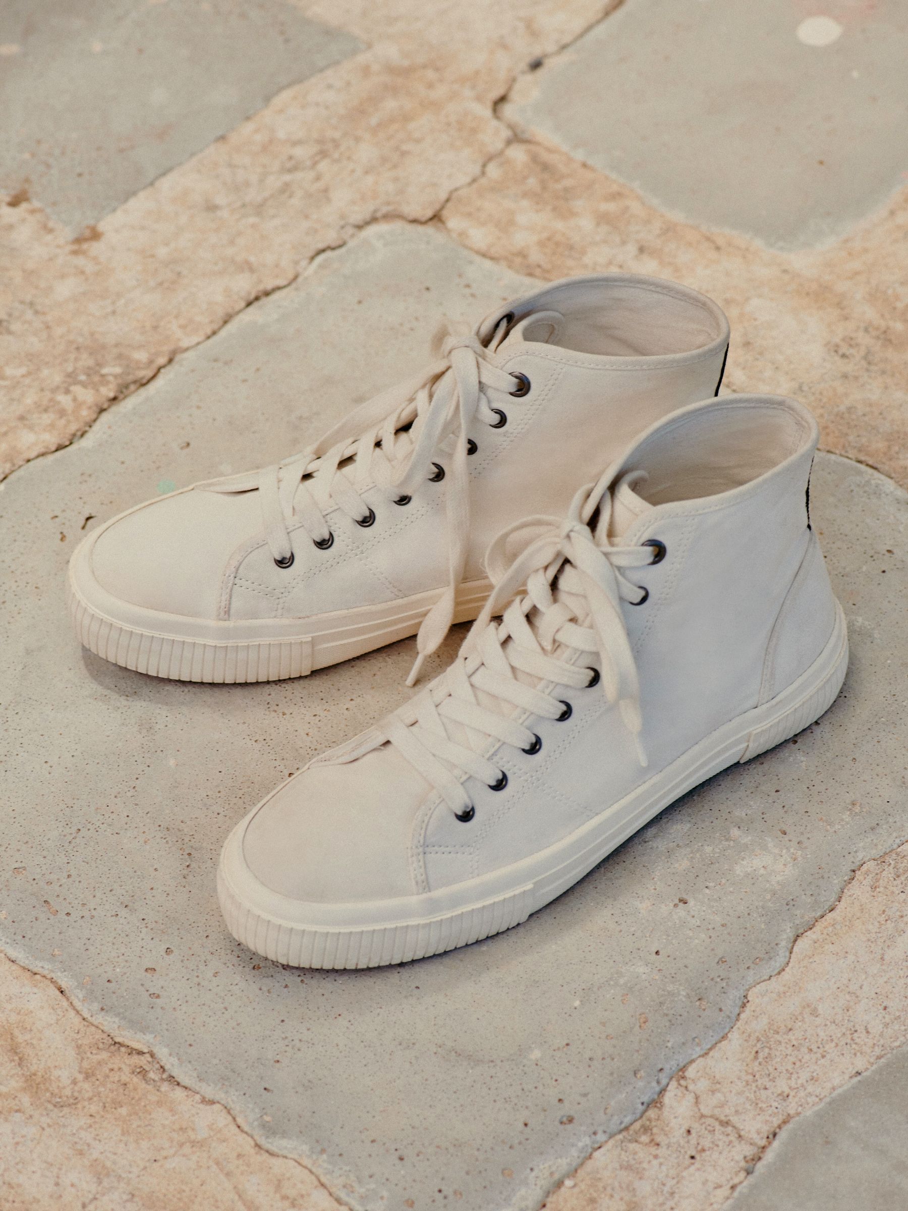 White trainers high top top