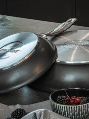 Circulon Black Excellence Hard Anodised 30cm Skillet - Image 1 of 5