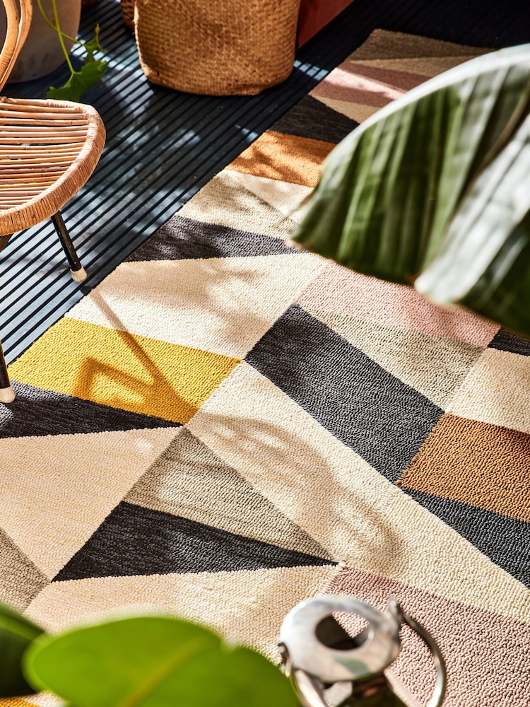 Scion Pink Nuevo Outdoor Rug - Image 2 of 2