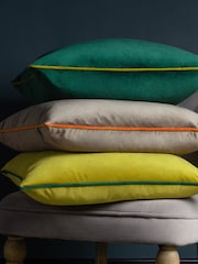 Riva Paoletti 55 x 55cm Meridian Velvet Cushion - Imagen 2 de 5