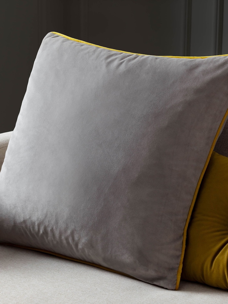 Riva Paoletti 55 x 55cm Meridian Velvet Cushion - Imagen 1 de 4