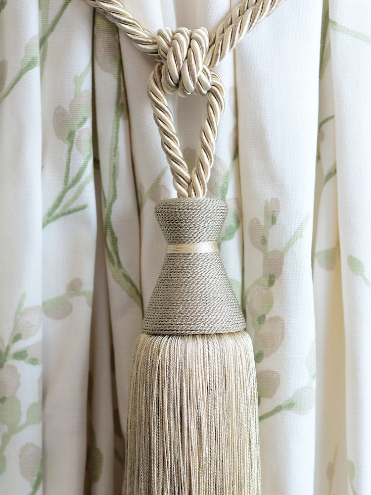 Laura Ashley Linen Verity Tassel Curtain Tieback - Image 2 of 3 Laura Ashley Linen Verity Tassel Curtain Tieback - Image 2 of 3