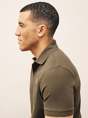 أخضر زيتوني - قميص بولو بتصميم كلاسيكي من القطن 100% من ‪Barbour®‬ - صورة 4 من 8