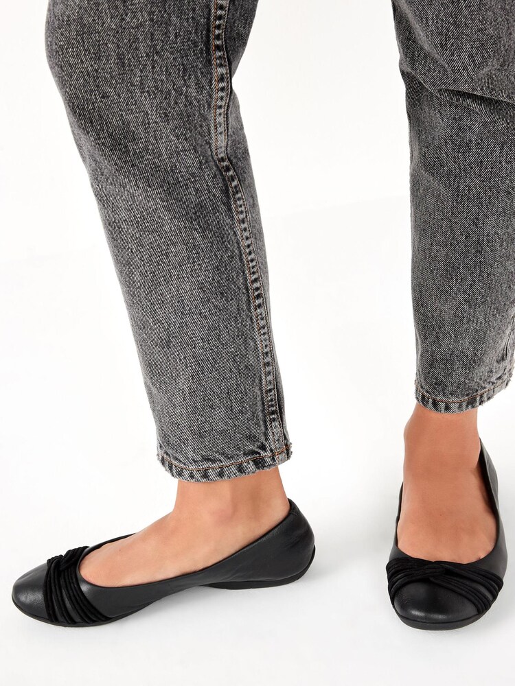 Black Forever Comfort® Twist Leather Ballerina Shoes - Image 3 of 4