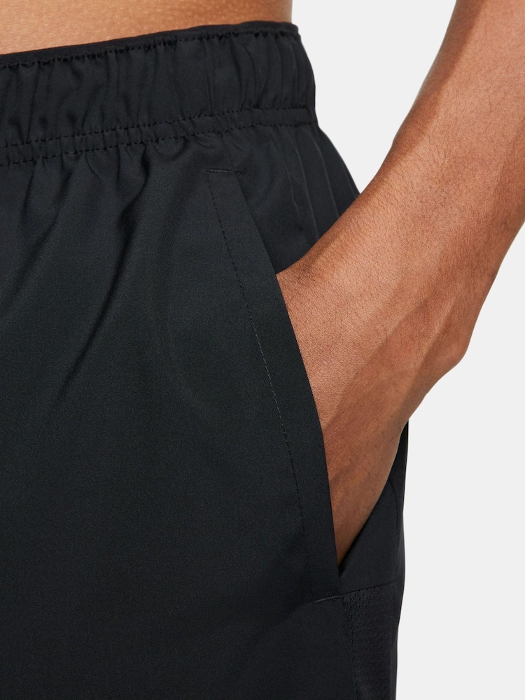 Nike Black 7 Inch Dri-FIT Challenger 9 inch Unlined Running Shorts - Image 4 of 15