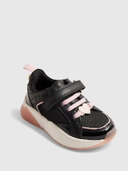 حذاء رياضي مدرسي برباط من River Island - صورة 2 من 5